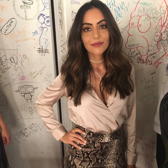 Meet your Posher - Picture 1 of 4